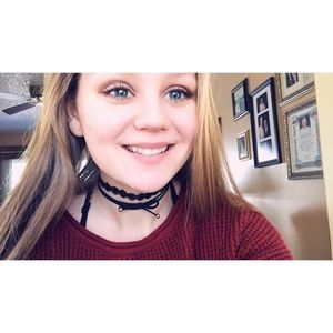 Meet your Posher, Isabella